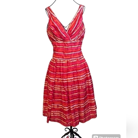 CARMEN MARC VALVO Silk Knee-Length Dress size 4 - Picture 4 of 8